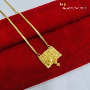 Antique Style Ethnic Pendant Set with Gold Finish Chain DN-1933