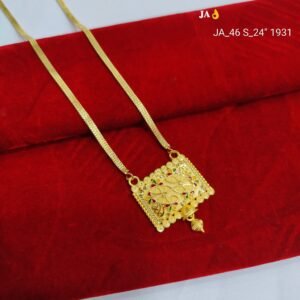 Antique Style Ethnic Pendant Set with Gold Finish Chain DN-1931