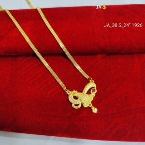 Antique Style Ethnic Pendant Set with Gold Finish Chain DN-1926