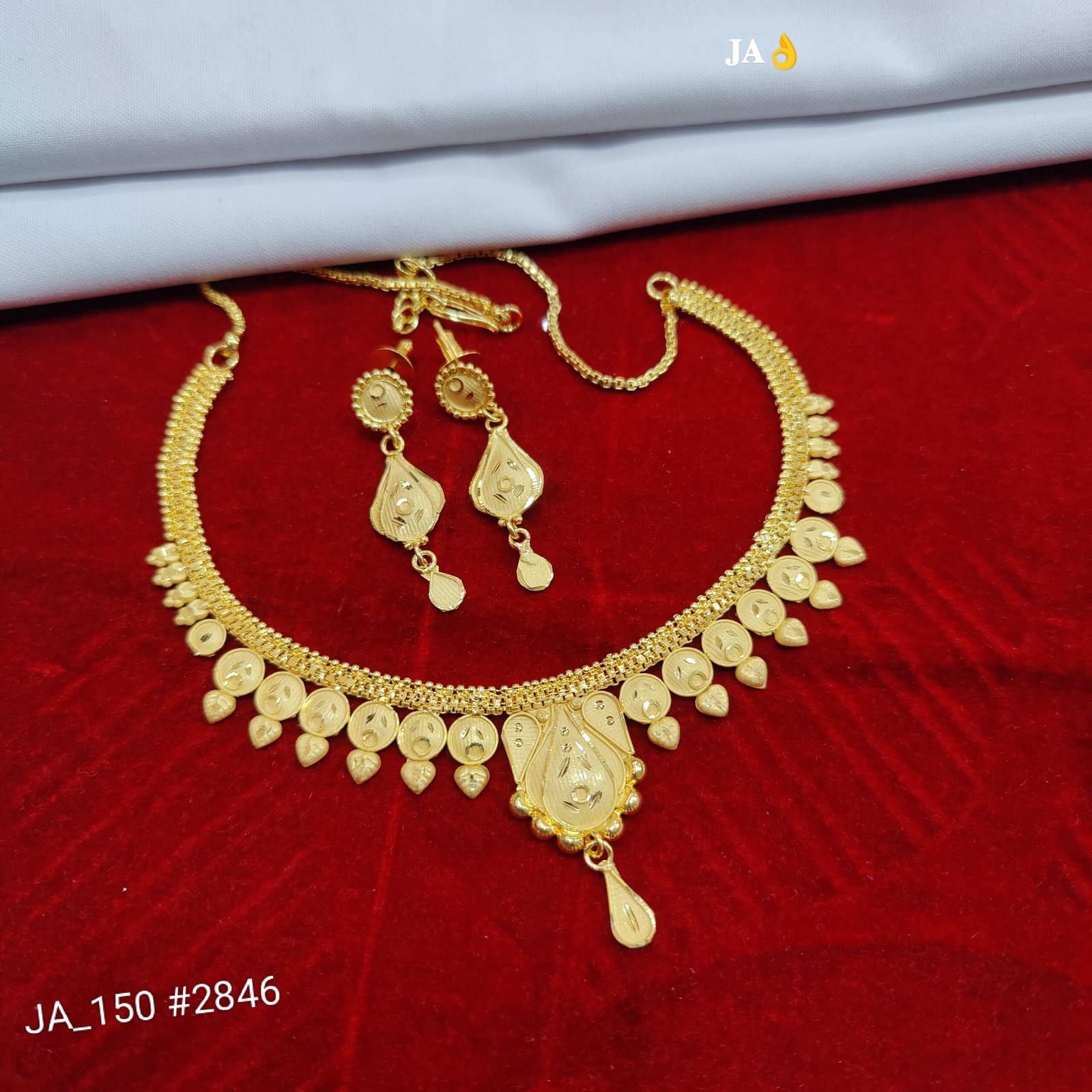 Regal Charm Gold Necklace Set DN-2846